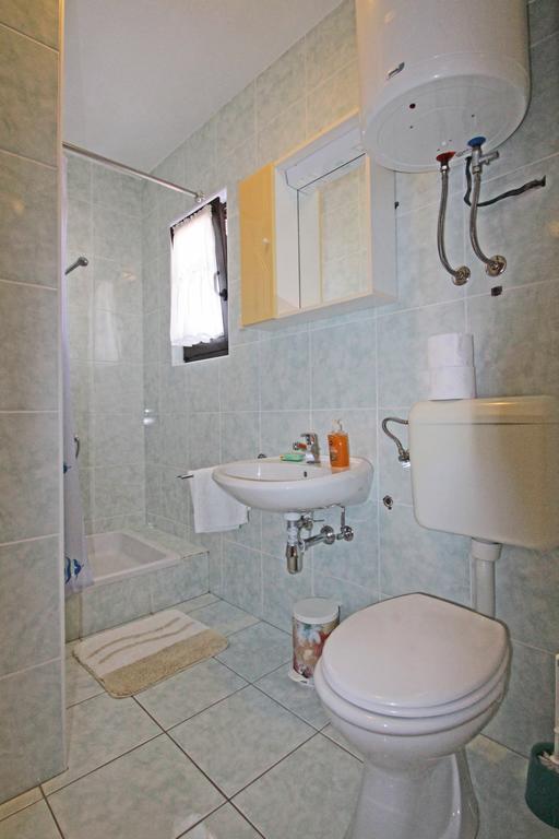 Apartments Kondric Vinjerac Room photo